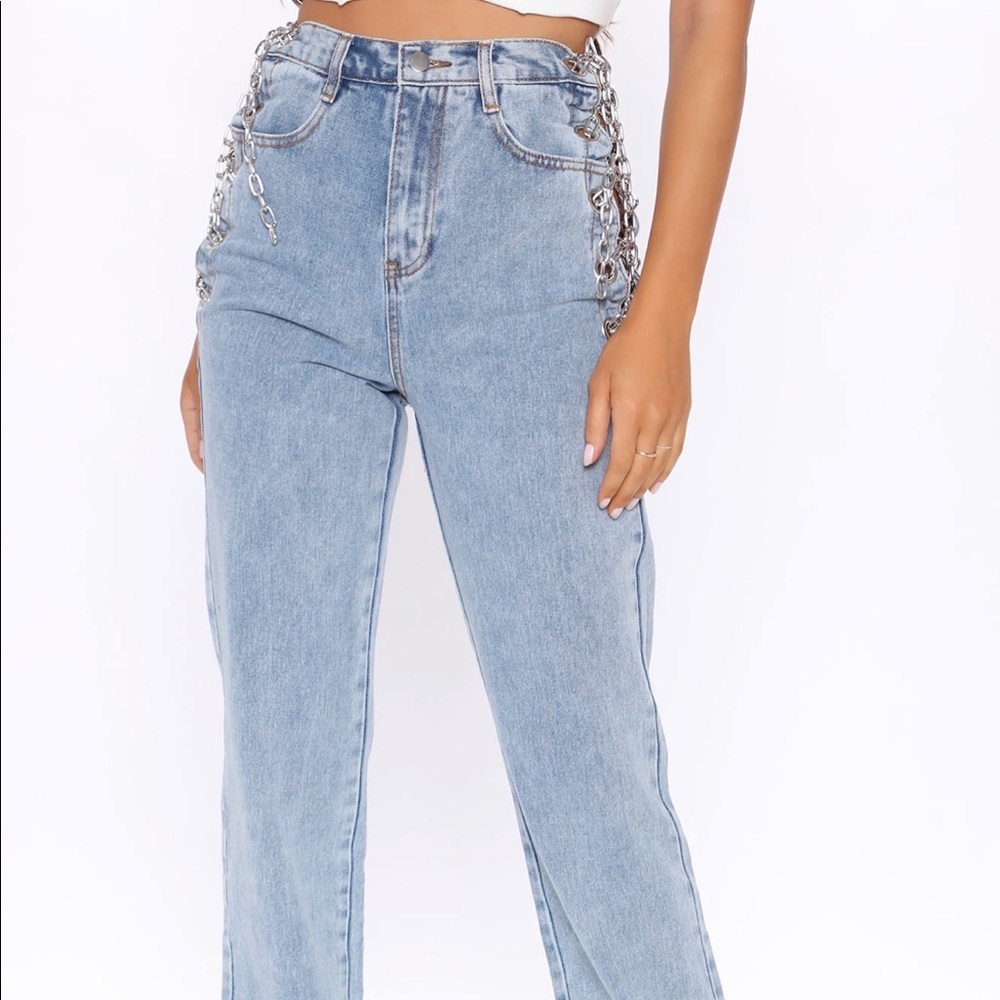 Jeans with chains